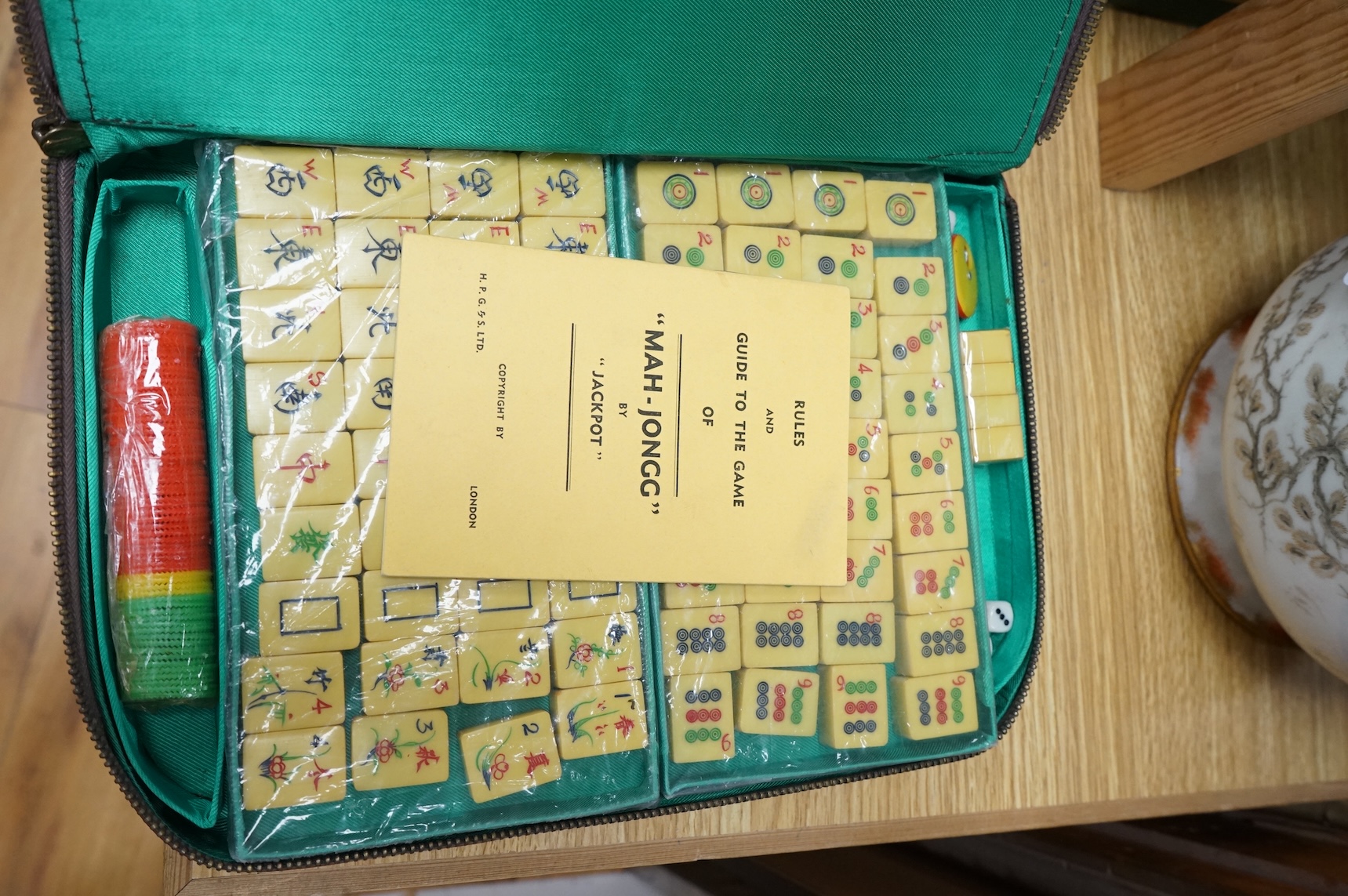 A Jackpot mahjong set